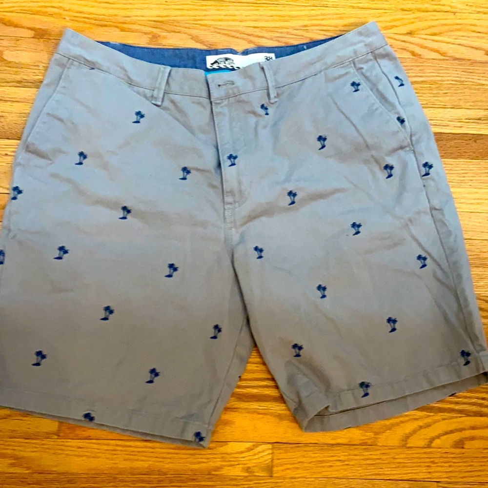 Men’s vans palm tree gray shorts. Vans, tropical shorts